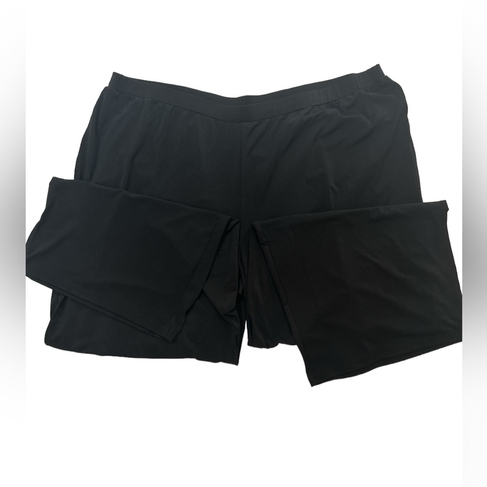 Ladies Ulla Popken pants in size 24/26.